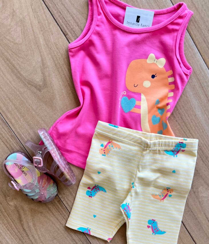 fernandaramoskids com br Conjunto Infantil Feminino Blusa Fofura e Bermuda Estampada Amarela1