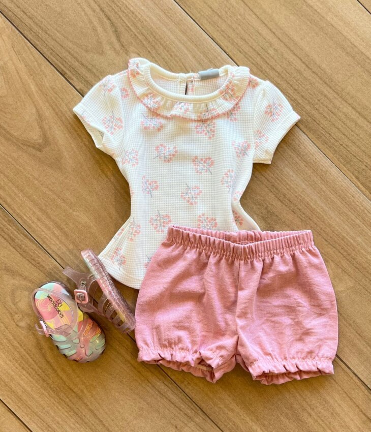 Conjunto Infantil Feminino Blusa Manga Curta Estampada e Short Rose Fernanda Ramos Kids