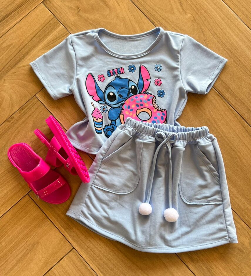 Conjunto Infantil Feminino Blusa Stitch e Short Saia Azul Fernanda Ramos Kids