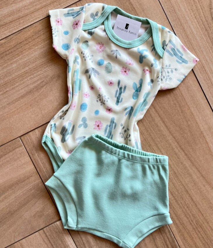 fernandaramoskids com br Conjunto Infantil Feminino Body Cacto e Short Verde 1
