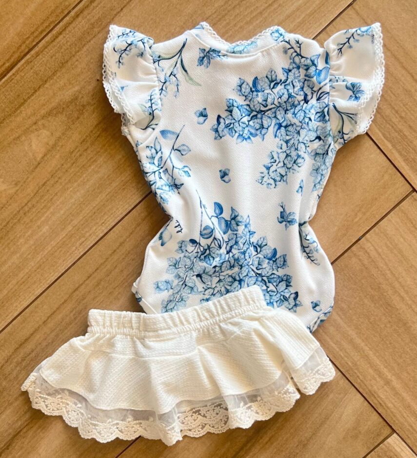 fernandaramoskids com br Conjunto Infantil Feminino Body com Flor Azul e Saia Off White 2