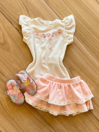 Conjunto Infantil Feminino Body com Flor e Saia Rosa Fernanda Ramos Kids
