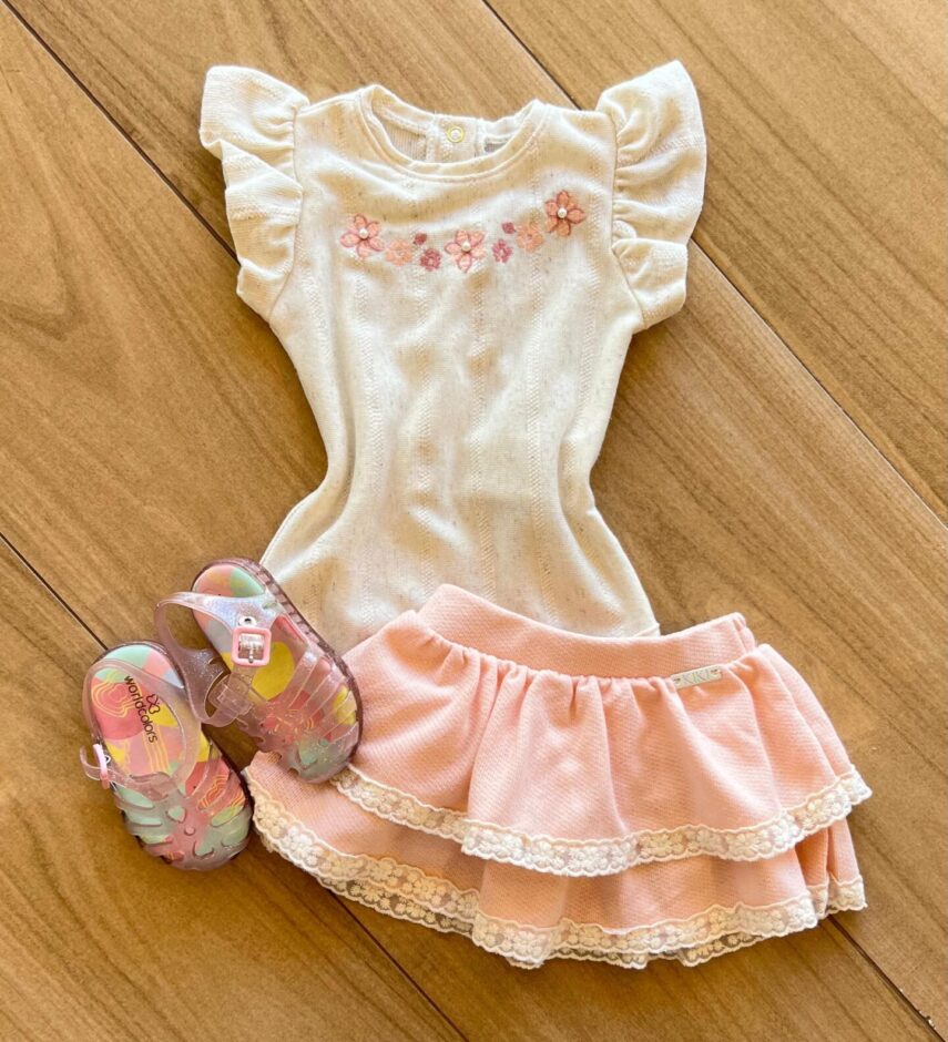 Conjunto Infantil Feminino Body com Flor e Saia Rosa Fernanda Ramos Kids