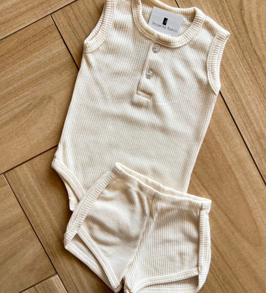 fernandaramoskids com br Conjunto Infantil Feminino Body e Short Bege 1