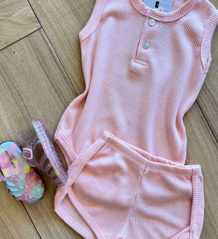 fernandaramoskids com br Conjunto Infantil Feminino Body Regata e Short Box Rosa1