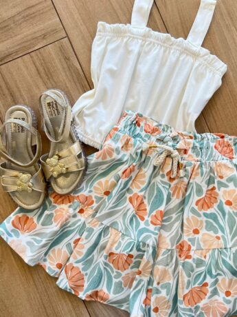 fernandaramoskids com br Conjunto Infantil Feminino Cropped e Short Saia Estampa Floral1
