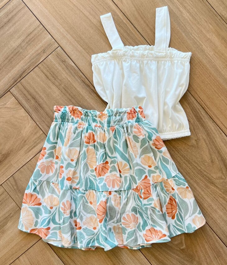 fernandaramoskids com br Conjunto Infantil Feminino Cropped e Short Saia Estampa Floral2