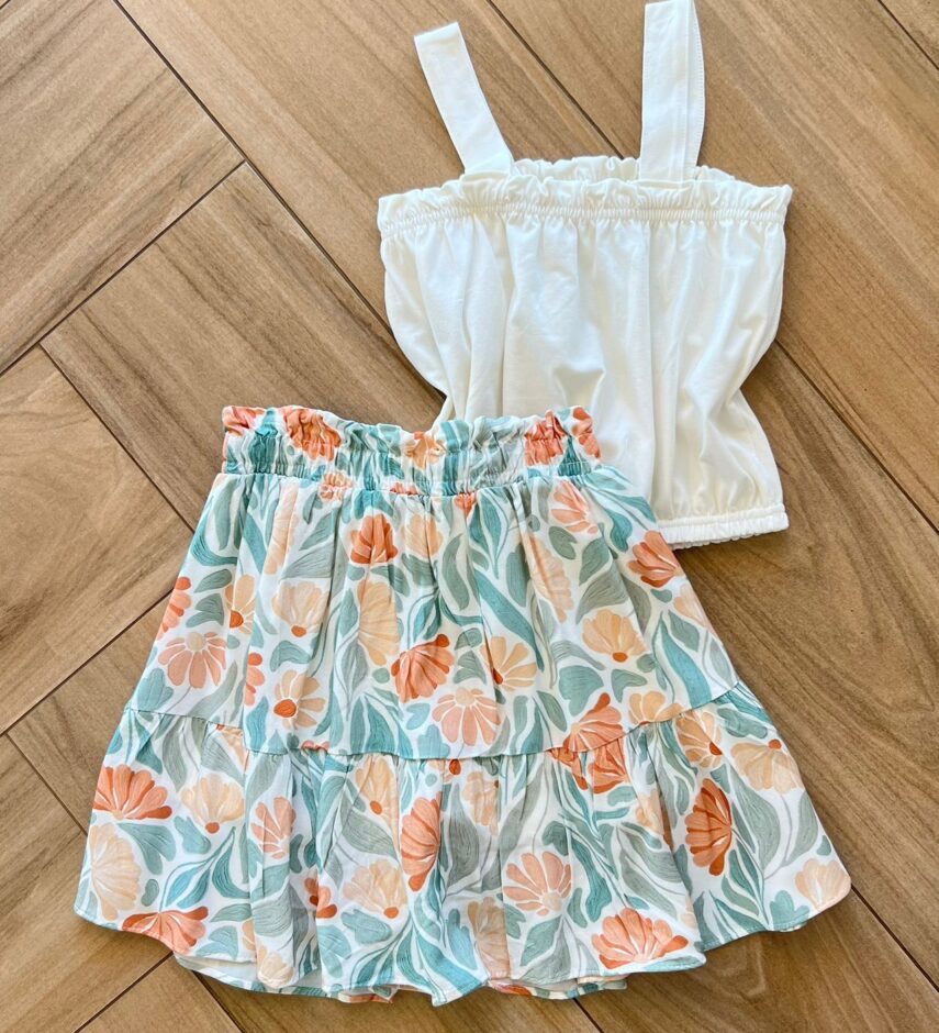 fernandaramoskids com br Conjunto Infantil Feminino Cropped e Short Saia Estampa Floral2