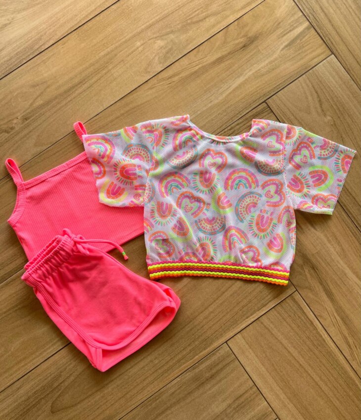 Conjunto Infantil Feminino Top Blusa Boxy e Short Moletom Estampado Conjunto Infantil Feminino Top Blusa Boxy e Short Moletom Estampado da Fernanda Ramos Kids