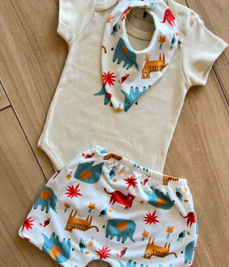 fernandaramoskids com br Conjunto Infantil Masculino 3 Pecas Body Short e Babador Safari 1