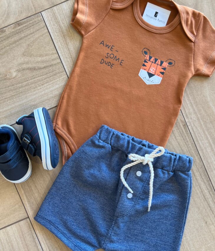 fernandaramoskids com br Conjunto Infantil Masculino Body Awe Some Dude e Short1