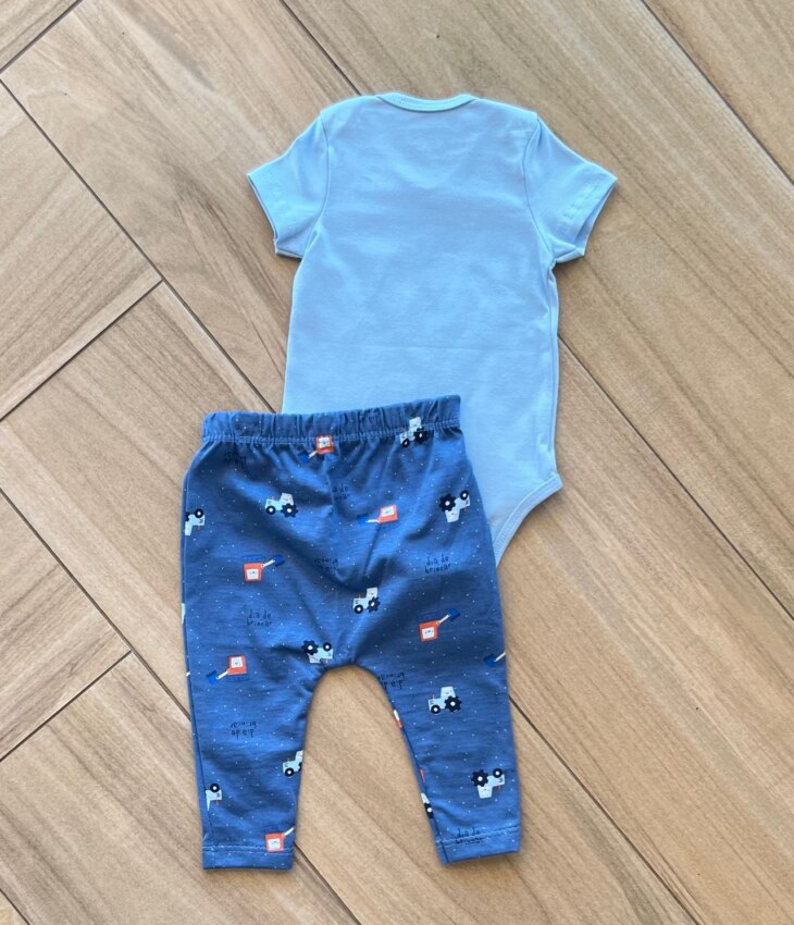Conjunto Infantil Masculino Body e Calça Estampa Carrinho Fernanda Ramos Kids