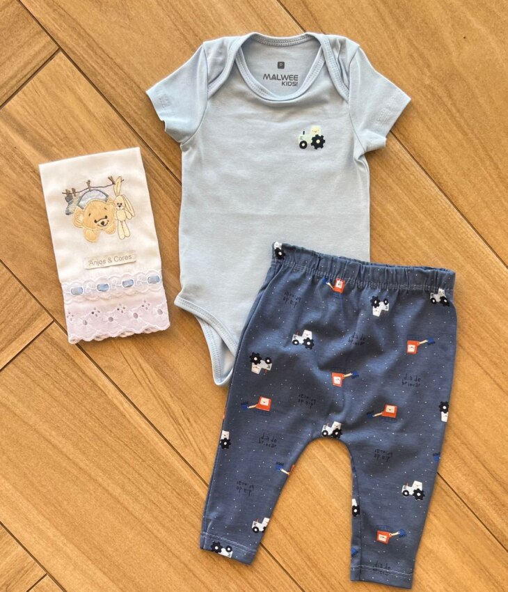 Conjunto Infantil Masculino Body e Calça Estampa Carrinho Fernanda Ramos Kids