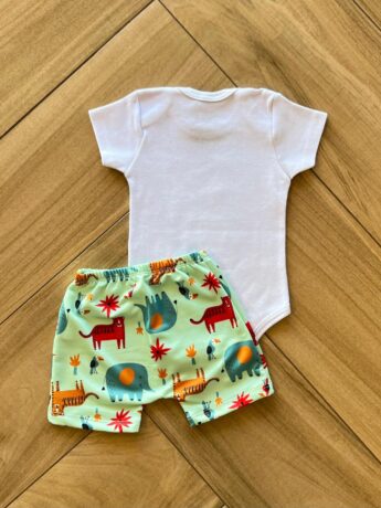 Conjunto Infantil Masculino Body Manga Curta com Babador e Bermuda Fernanda Ramos Kids