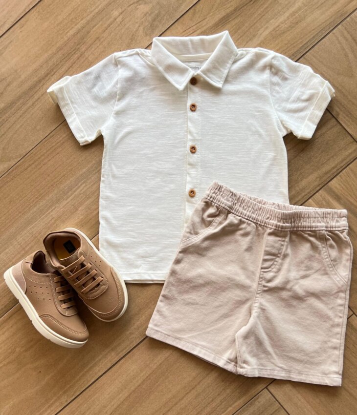 Conjunto Infantil Masculino Camisa com Gola e Bermuda Bege Fernanda Ramos Kids