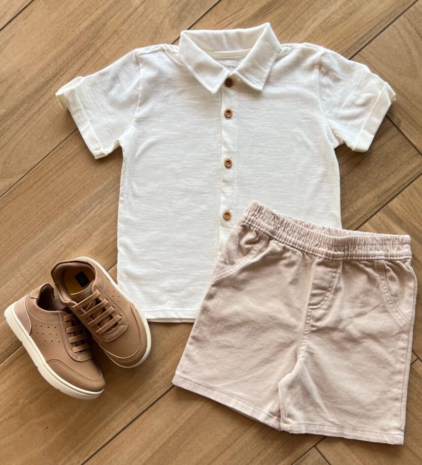 Conjunto Infantil Masculino Camisa com Gola e Bermuda Bege Fernanda Ramos Kids