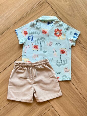 Conjunto Infantil Masculino Camisa Verde Estampada e Bermuda Cru Fernanda Ramos Kids