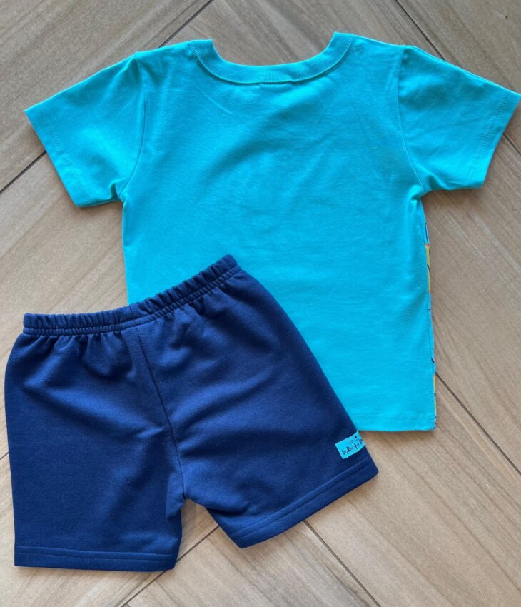 Conjunto Infantil Masculino Camiseta Animal Azul e Bermuda Azul Marinho Fernanda Ramos Kids