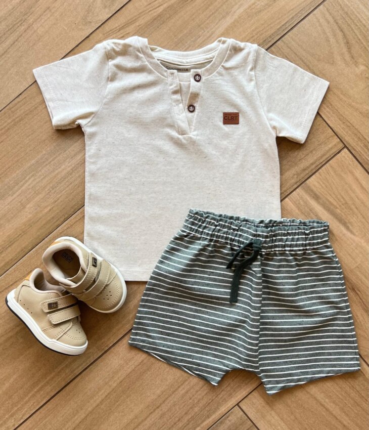 Fernanda ramos kids Conjunto Infantil Masculino Camiseta Bege Bermuda Listrada