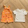 fernandaramoskids com br Conjunto Infantil Masculino Camiseta Bege e Jardineira Estampada Laranja 2