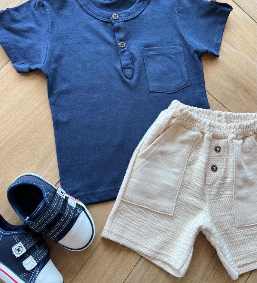 fernandaramoskids com br Conjunto Infantil Masculino Camiseta Bermuda com Detalhe em Botões 1