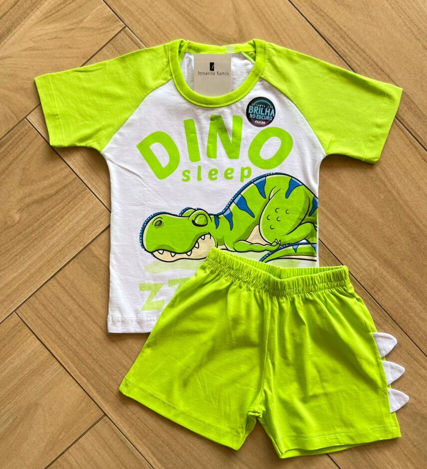 Conjunto Infantil Masculino Camiseta Dino e Bermuda Verde Lima Fernanda Ramos Kids