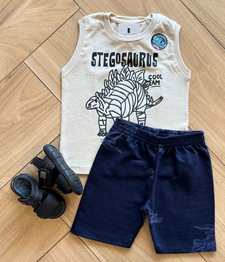 Conjunto Infantil Masculino Regata Dino e Bermuda Verde Musgo Fernanda Ramos Kids