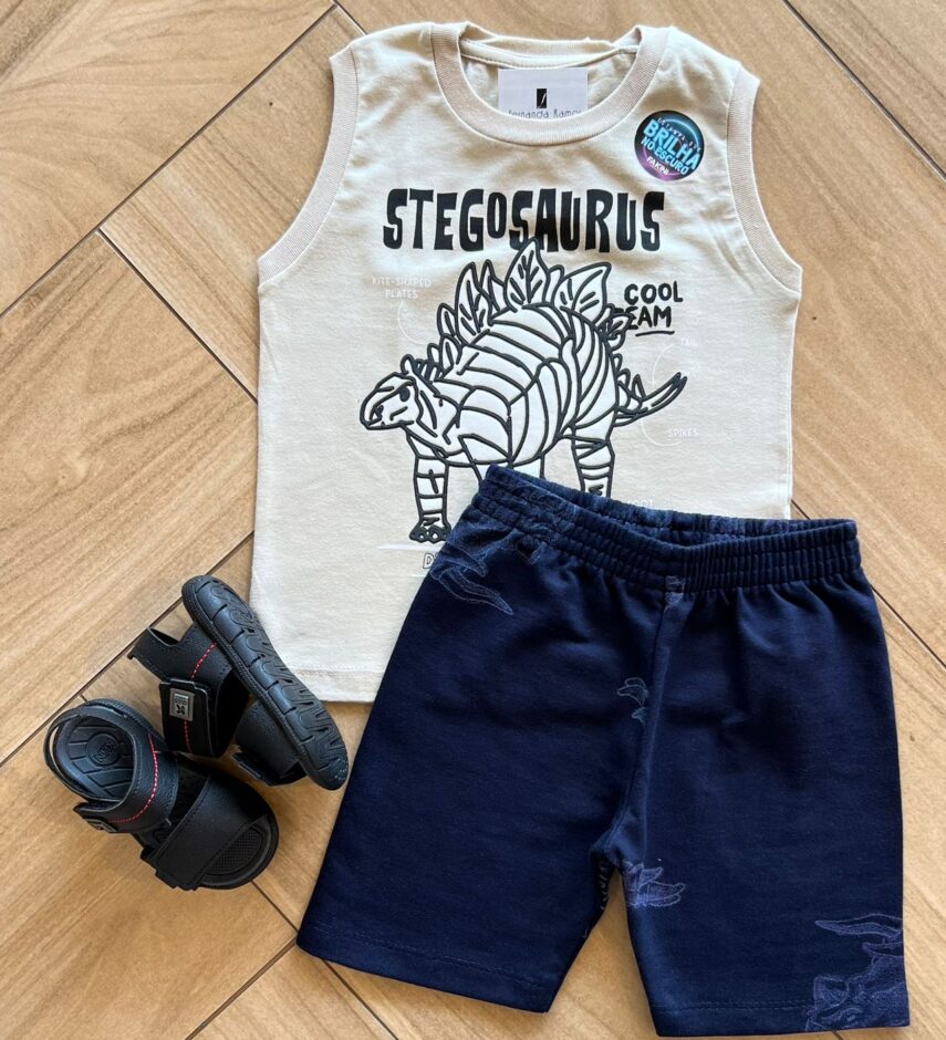 Conjunto Infantil Masculino Regata Dino e Bermuda Verde Musgo Fernanda Ramos Kids