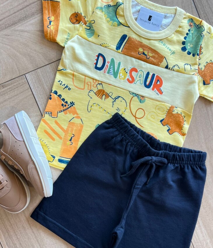 fernandaramoskids com br Conjunto Infantil Masculino Camiseta Dinosaur e Bermuda Preta 1