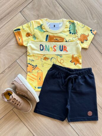 Conjunto Infantil Masculino Camiseta Dinosaur e Bermuda Preta Fernanda Ramos Kids
