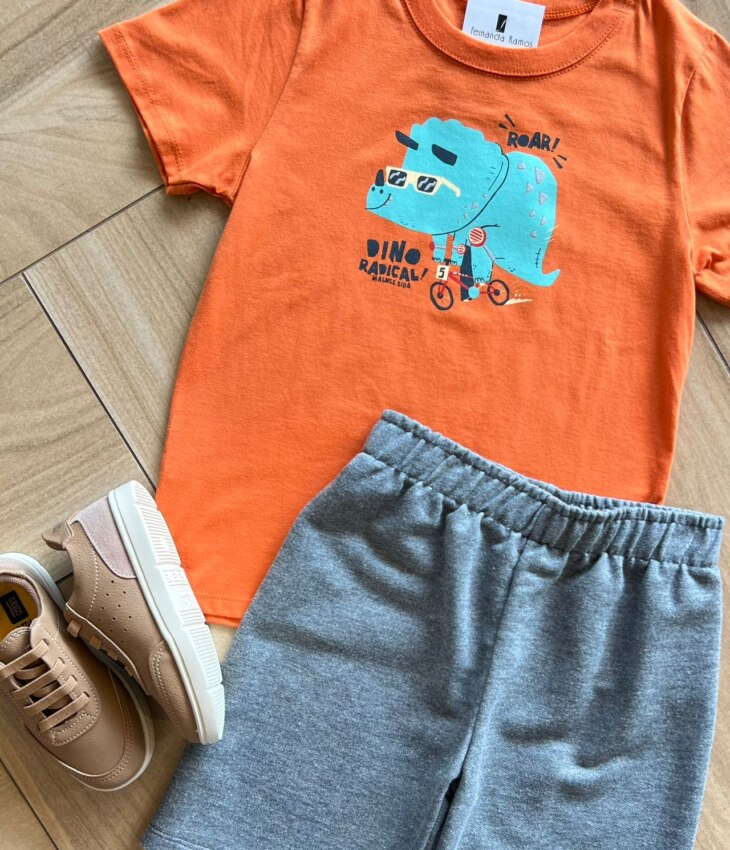 fernandaramoskids com br Conjunto Infantil Masculino Camiseta e Bermuda Dino 1