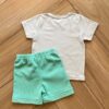 Conjunto Infantil Masculino Camiseta Hi Litle Boy e Bermuda Verde Fernada Ramos Kids