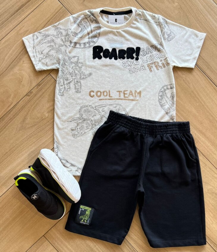 Conjunto Infantil Masculino Camiseta Roarr e Bermuda Preta Fernanda Ramos Kids