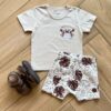 Conjunto Infantil Masculino Camiseta Bege Hello e Bermuda Estampada Fernanda Ramos Kids