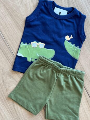 fernandaramoskids com br Conjunto Infantil Masculino Regata Crocodilo e Bermuda Verde1