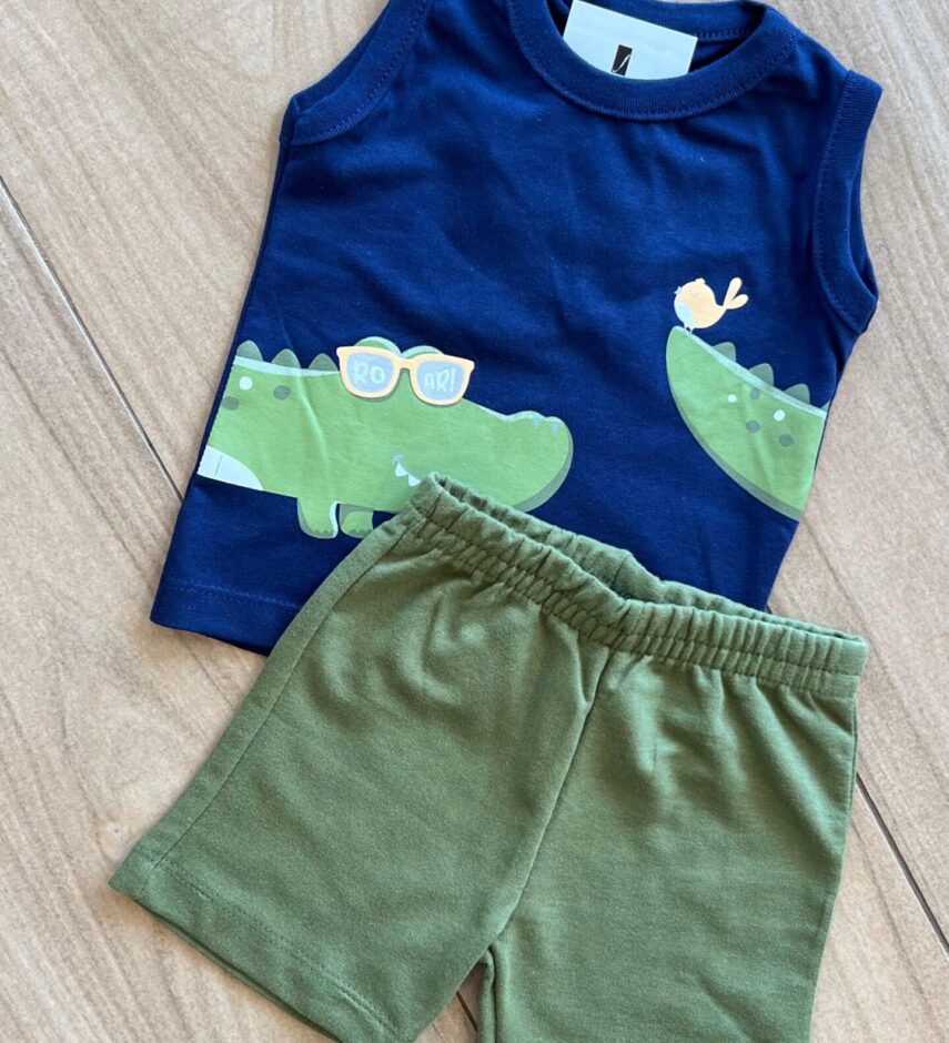 fernandaramoskids com br Conjunto Infantil Masculino Regata Crocodilo e Bermuda Verde1