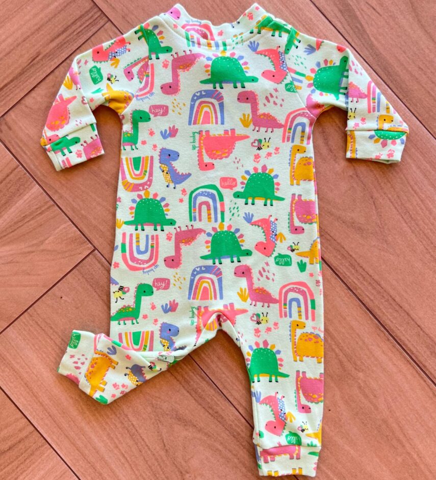 fernandaramoskids com br Macacão Infantil Feminino Manga Longa em Suedine Estampado Verde2