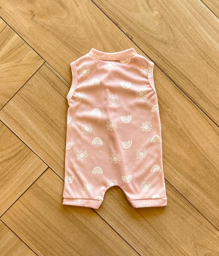 fernandaramoskids com br Macaquinho Infantil Feminino em Suedine Estampa Sol Rose2