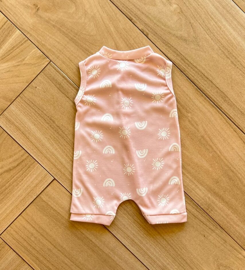 fernandaramoskids com br Macaquinho Infantil Feminino em Suedine Estampa Sol Rose2