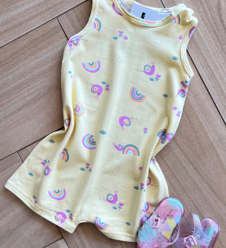fernandaramoskids com br Macaquinho Infantil Feminino Estamapado Arco Íris Amarelo 1