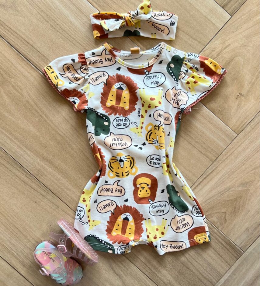 Macaquinho Infantil Feminino Estamapado Safari Off White Fernanda Ramos Kid