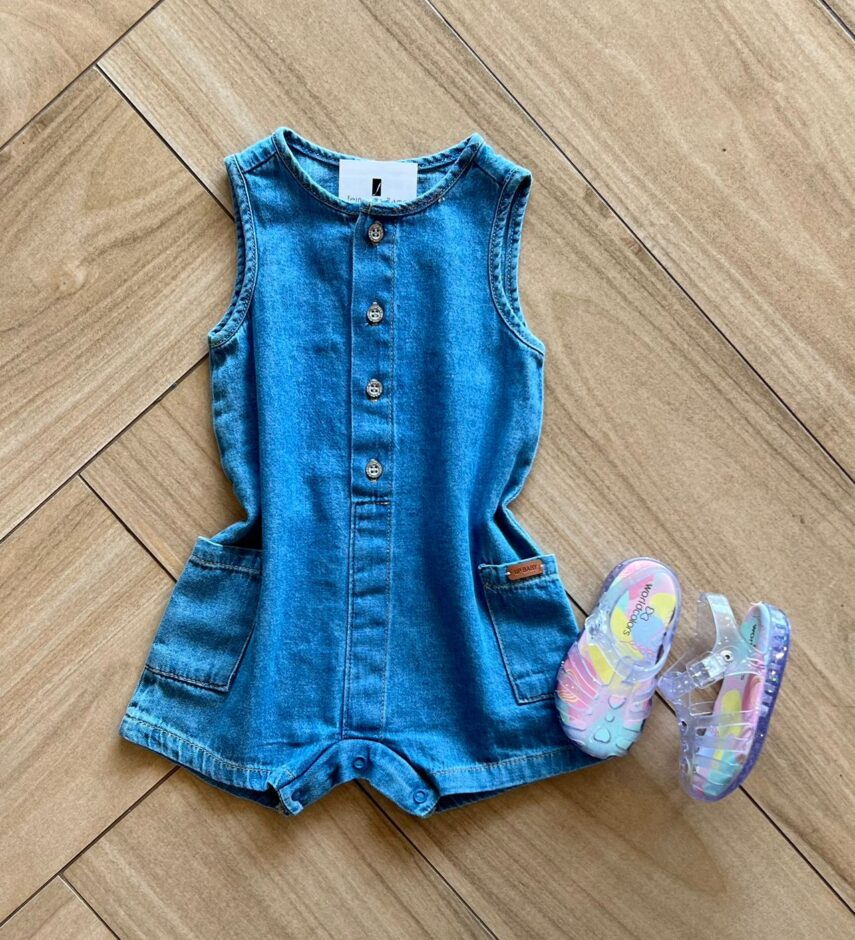 Macaquinho Infantil Feminino Jeans com Botões Fernanda Ramos Kids