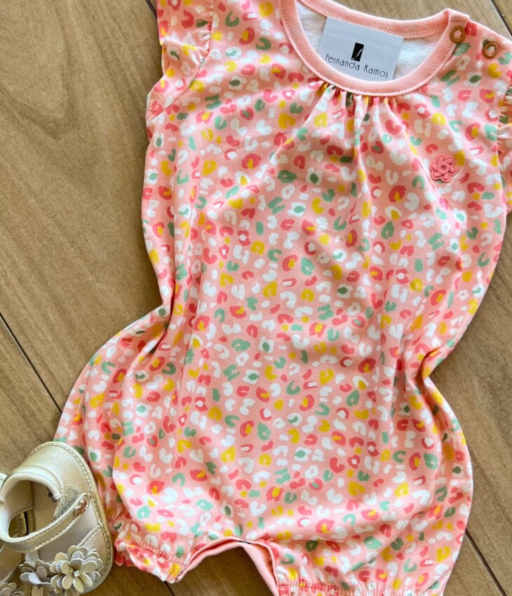 fernandaramoskids com br Macaquinho Infantil Feminino Meia Malha Estampa Oncinha Rosa1