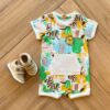 Macaquinho Infantil Masculino Manga Curta Estampa Tropical Off White Fernanda Ramos Kids