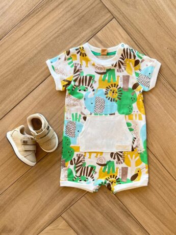 Macaquinho Infantil Masculino Manga Curta Estampa Tropical Off White Fernanda Ramos Kids