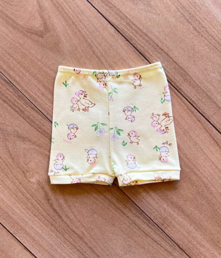 Short Infantil Feminino em Suedine Estampa Patinhos Amarelo Fernanda Ramos Kids
