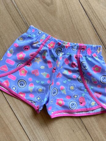 fernandaramoskids com br Short Infantil Feminino Estampado Emojis Lilás1
