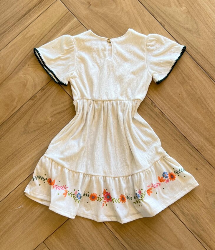 Vestido Infantil Feminino com Bordado na Mnaga Alecrim 1 Fernanda ramos kids