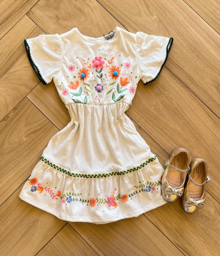 Vestido Infantil Feminino com Bordado na Mnaga Alecrim Fernanda ramos kids