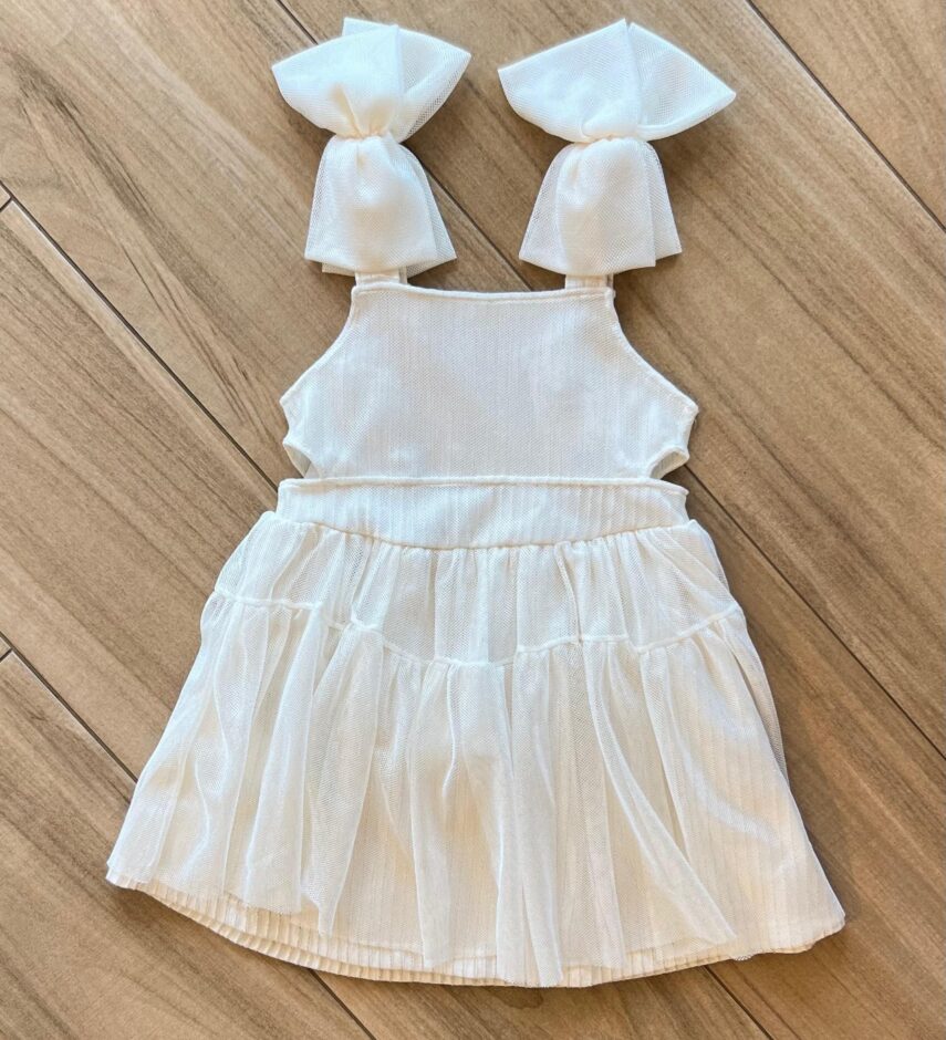 Vestido Infantil Feminino Curto com Detalhe no Fio Dourado da Fernanda Ramos Kids